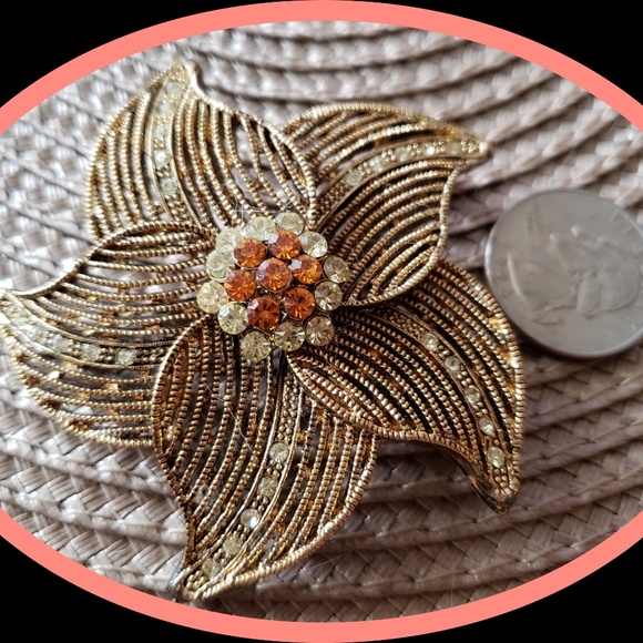 Vintage Starfish Style Goldtone Brooch/Pin - Picture 4 of 6